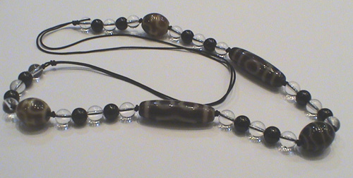 Modern-Dzi-Bead-necklace-2